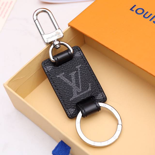 루이비통 LV 스냅 백참 & 키홀더 M69480
