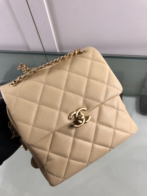 샤넬 22 크루즈 백팩 AS3108