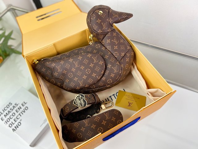 루이비통 덕 오리 백 DUCK BAG M45990