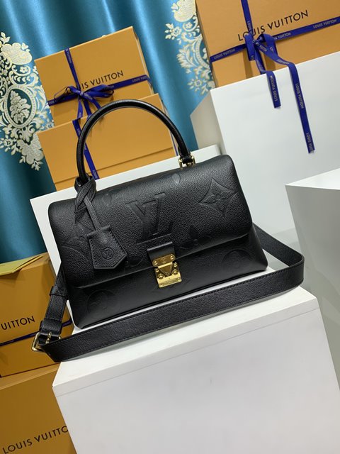 루이비통 마들렌 MADELEINE MM M45976