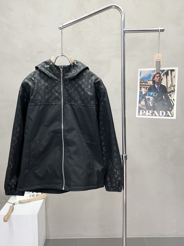 루이비통 모노그램 후드 점퍼 집업 재킷