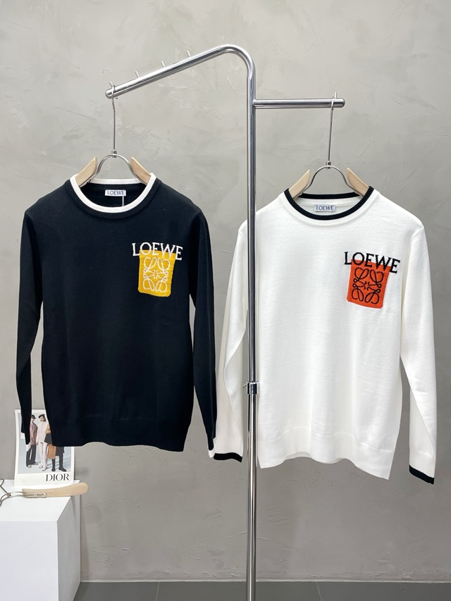 로에베 크루넥 니트 스웨터 3칼라