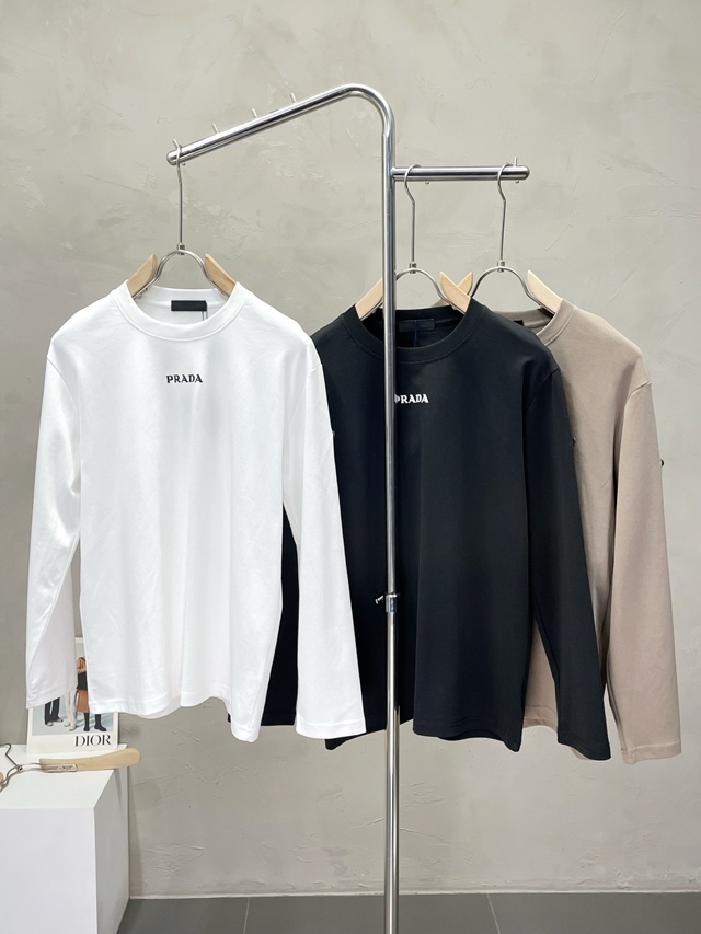 프라다 로고 라운드티 긴팔티 3칼라