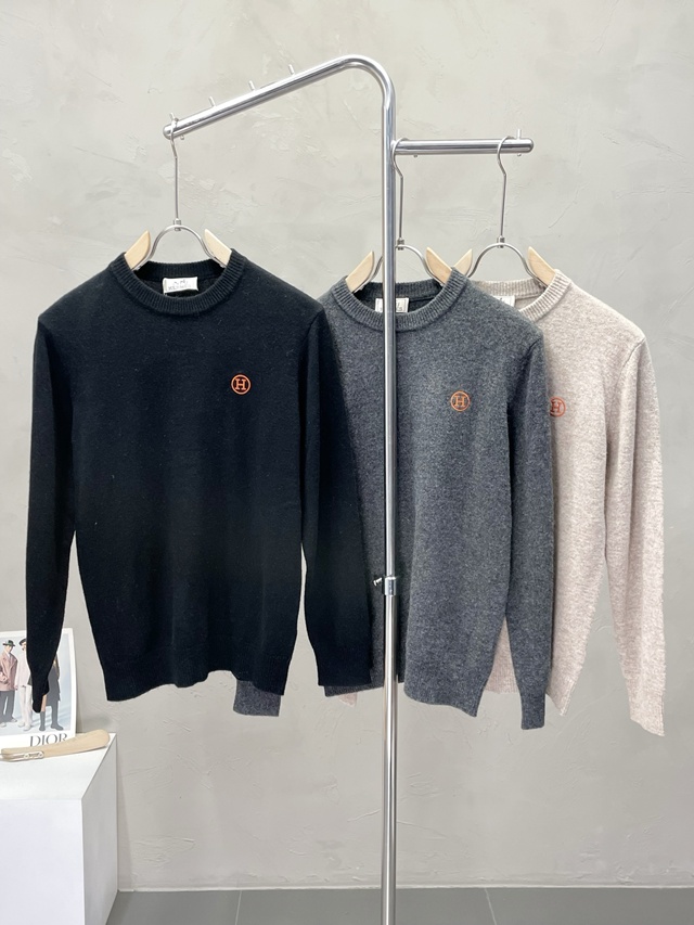 에르메스 로고 크루넥 긴팔 니트 3칼라