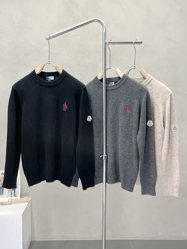 몽클레어 로고 크루넥 긴팧 니트 3칼라