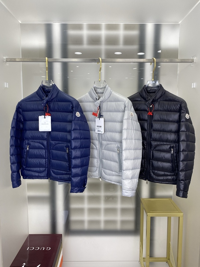 몽클레어 경량 패딩 2칼라
