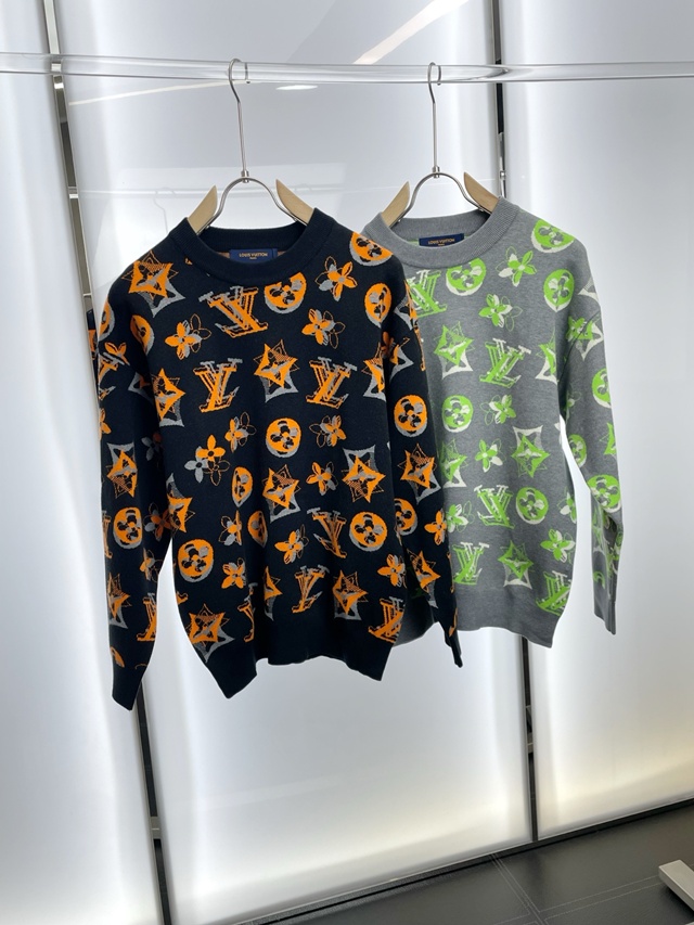 루이비통 모노그램 크루넥 니트 스웨터 2칼라