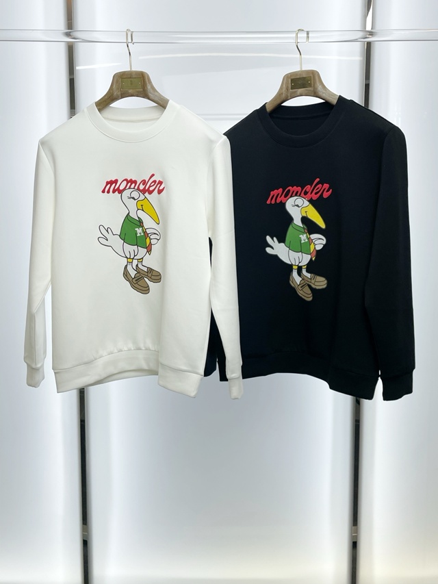 몽클레어 스웨트셔츠 맨투맨 라운드티 2칼라