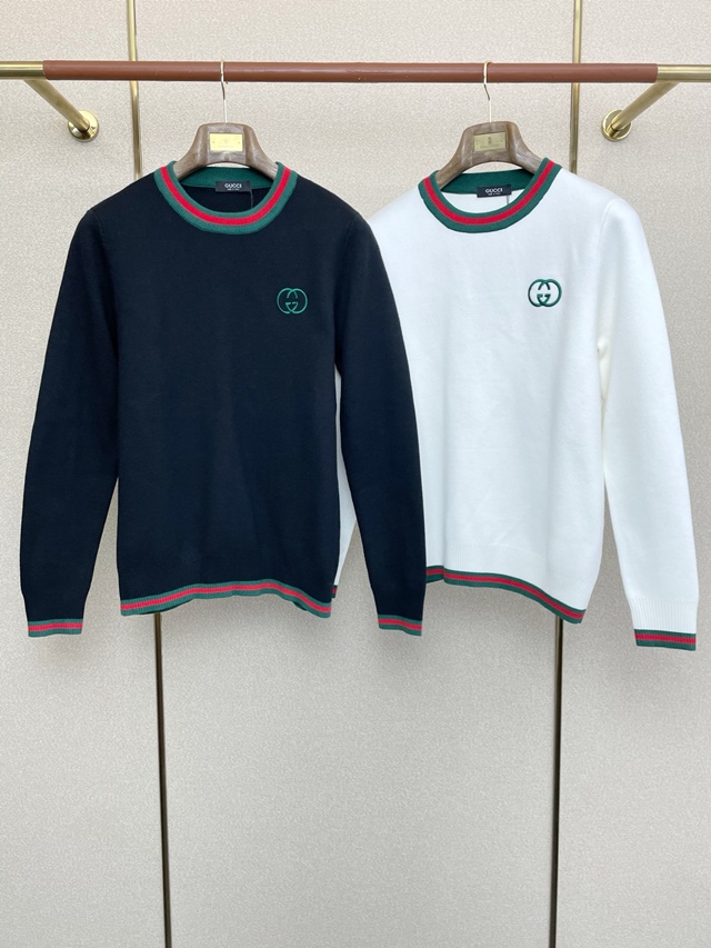 구찌 크루넥 라운드 니트 2칼라