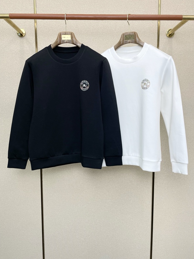 버버리 로고 라운드 긴팔티 2칼라