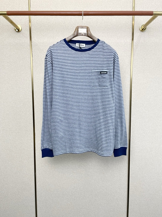 미우미우 스프라이트 니트 스웨터