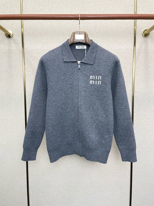미우미우 카라 니트 집업 가디건