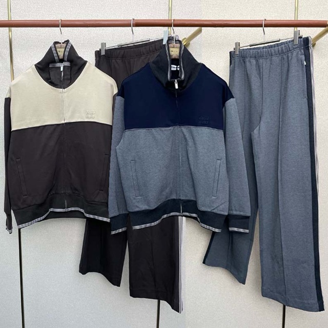 미우미우 루즈핏 트레이닝복 져지 트랙탑 + 트랙 팬츠 밴딩바지 세트 2칼라