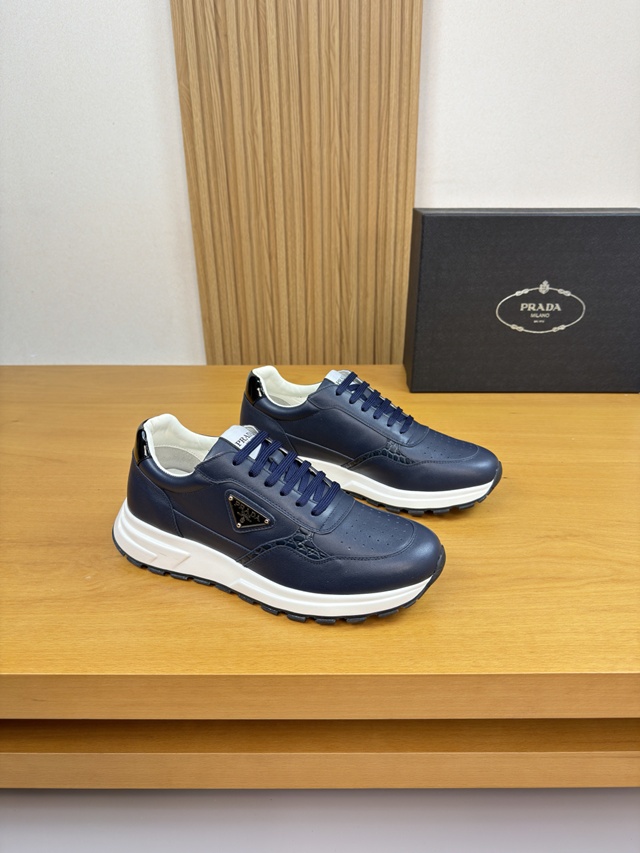 프라다 삼각로고 남성 스니커즈 운동화