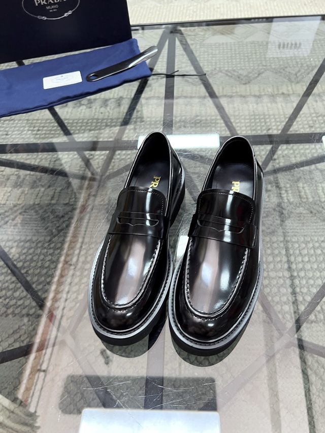 프라다 캐주얼 남성 구두 로퍼 슈즈