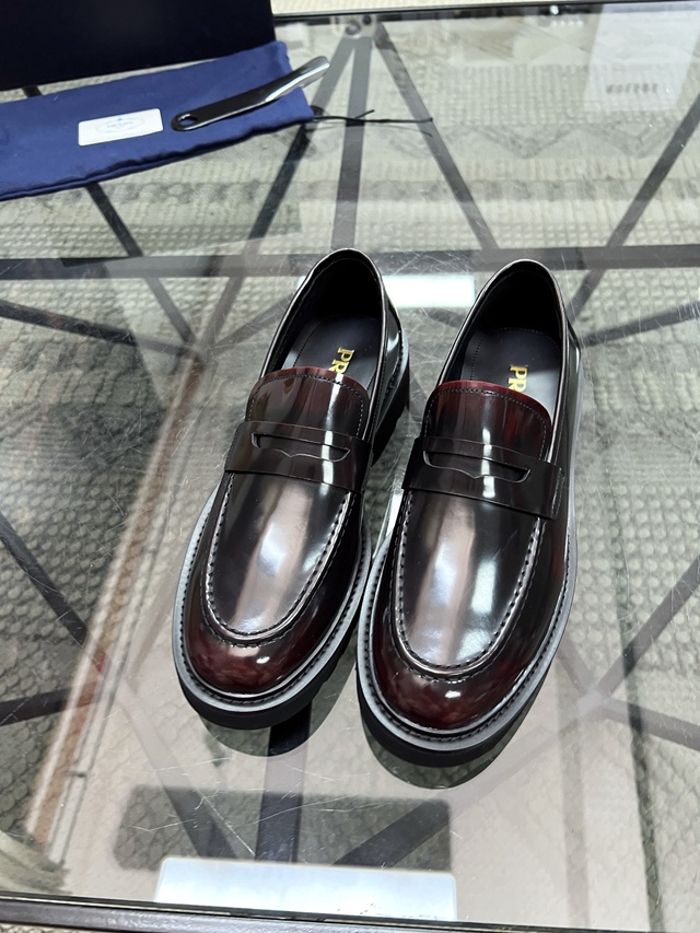 프라다 캐주얼 남성 구두 로퍼 슈즈