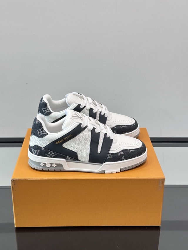 루이비통 LV 트레이너 데님 스니커즈 운동화