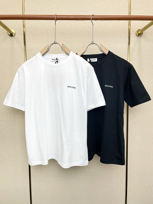 미우미우 루즈핏 반팔 티셔츠 2칼라