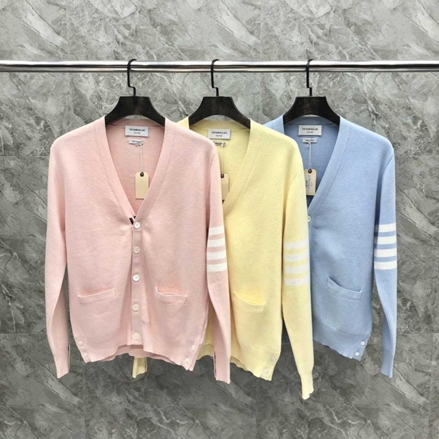 톰브라운 사선 브이넥 남여공용 니트 가디건 3칼라