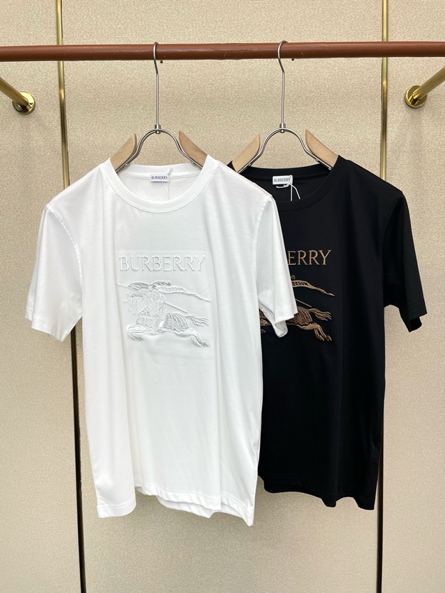 버버리 로고 반팔 티셔츠 2칼라