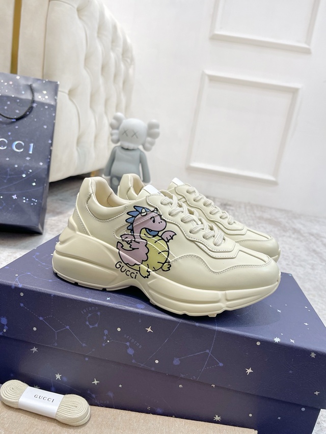 구찌 라이톤 스니커즈