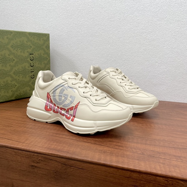 구찌 라이톤 스니커즈