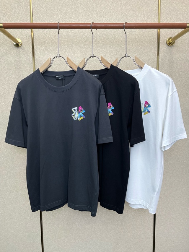 발렌시아가 라운드 반팔티 티셔츠 3칼라