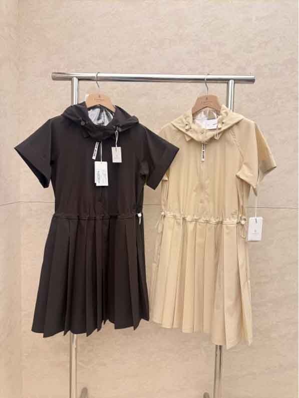 랑방블랑 후드 반팔 원피스 2칼라