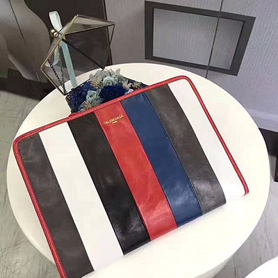 발렌시아가 홀리데이 컬렉션 바자 파우치