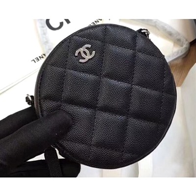 샤넬 A70657 클래식 라운드 클러치 체인 백 