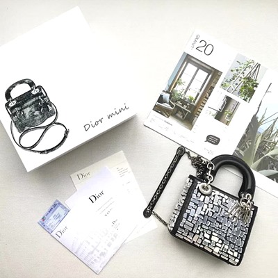 디올 Lady Dior Mini Calfskin/Embriodery M0598 실버