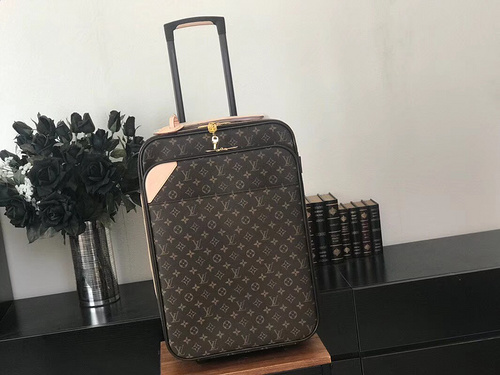 루이비통 M20013 모노그램 페가세 55 