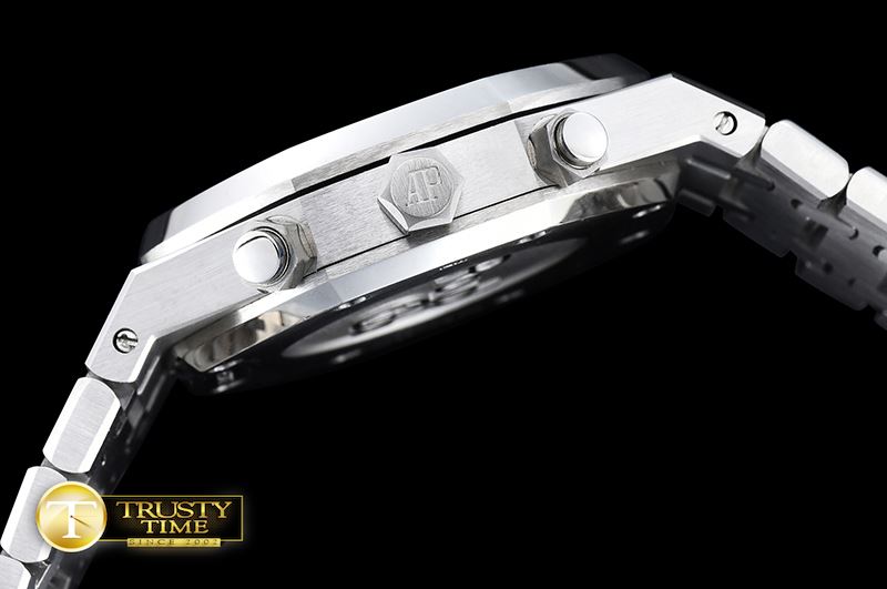 오데마피게 Royal Oak Calendar SS/SS White VK Quartz -AP0380B