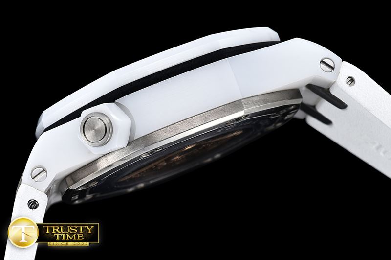 오데마피게 Royal Oak Diver 15707 Wht CER/RU White BP SP MY9015 Mod -AP0521