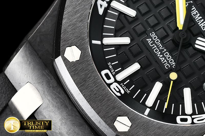 오데마피게 Royal Oak Diver 15706 FC/RU Black XF V2 Asia 23J -AP0525