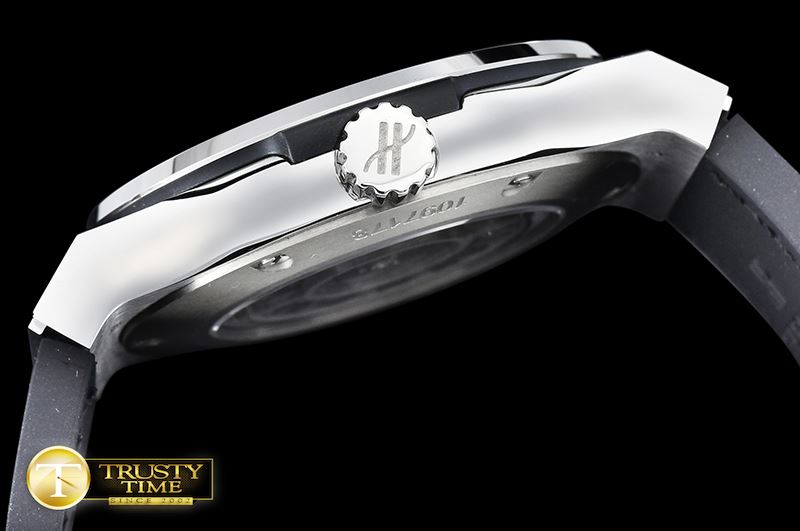 위블로 Classic Fusion Bang 42mm SS/TI/LE/RU Black A2892 Mod -HUB0357C