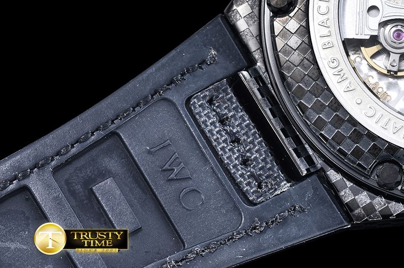 IWC Ingenieur Cabon Perf. PVD/NY Black/Red CF MY9015 Mod -IWC0360B
