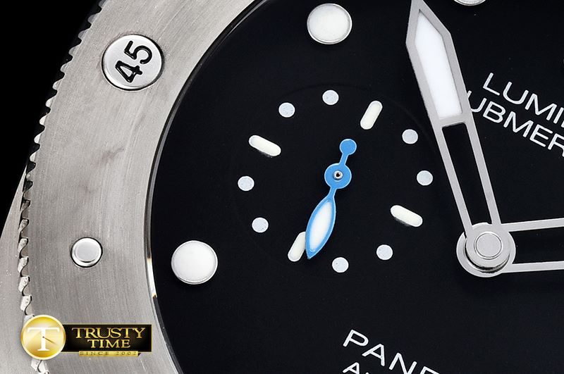 파네라이 PAM1305 Lum. Sub. 1950 Titanio TI/RU Blk ZF P9010 Mod -PN1305TRU