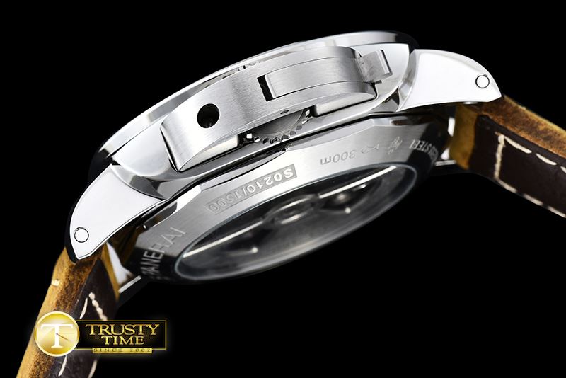 파네라이 PAM1523 Luminor Marina 1950 3 Days 42mm V6F Mod9010 -PN1523LE