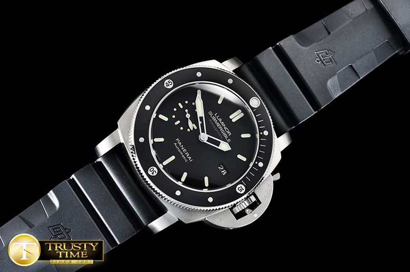 파네라이 PAM389 Submersible AMag TI/RU Black VSF V3 Mod.P9000 -PN389ORU4