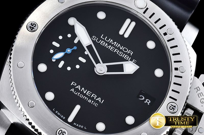 파네라이 PAM682 Lum Sub 1950 3 Day 42mm SS/RU Blk XF V2 P9010 -PN682RU1