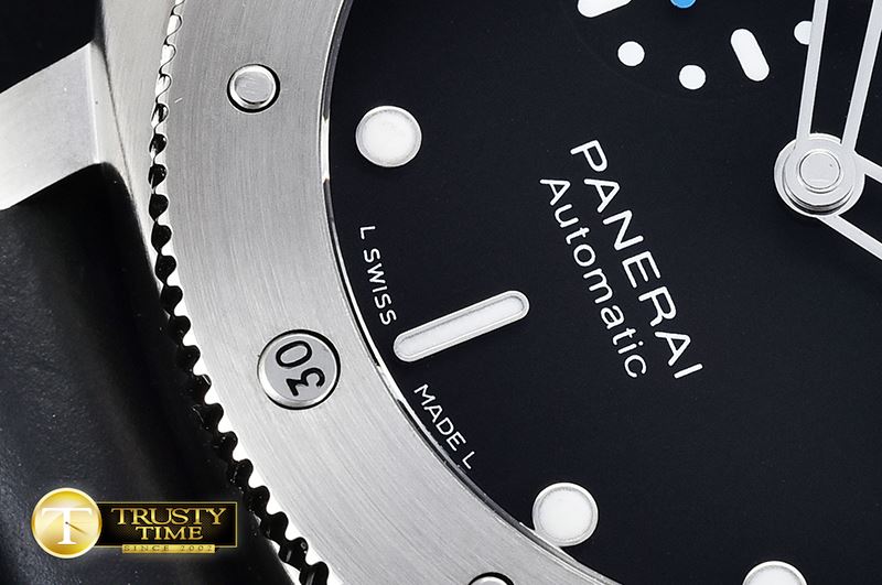 파네라이 PAM682 Lum Sub 1950 3 Day 42mm SS/RU Blk ZF P9010 -PN682TRU