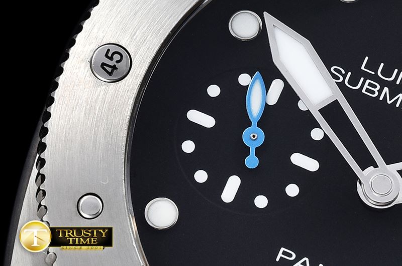 파네라이 PAM682 Lum Sub 1950 3 Day 42mm SS/RU Blk ZF P9010 -PN682TRU