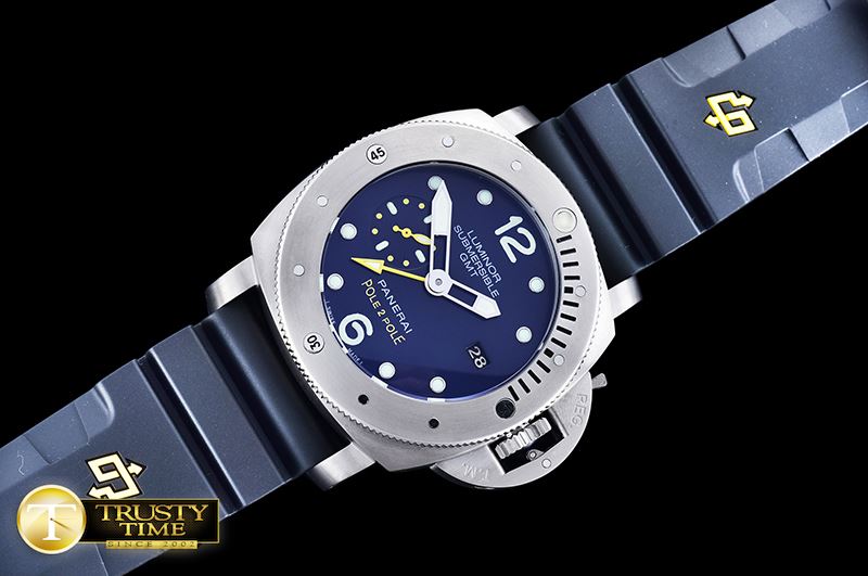 파네라이 PAM719 Lum. Submersible 1950 GMT TI/RU Blue Asia 23J -PN719RU