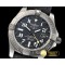 브라이틀링 Avenger BlackBird 44mm Boutique DLC/TI/NY Blk CF A2824 -BSW0370